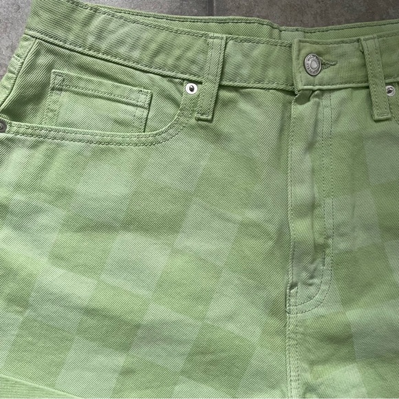 Checkered High Rise Shorts - Picture 3 of 6